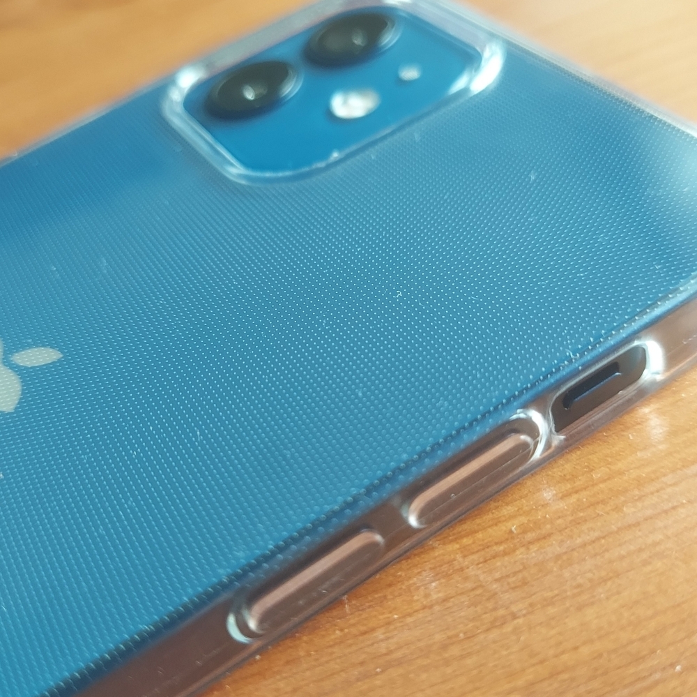 Iphone 12 case with screen protector